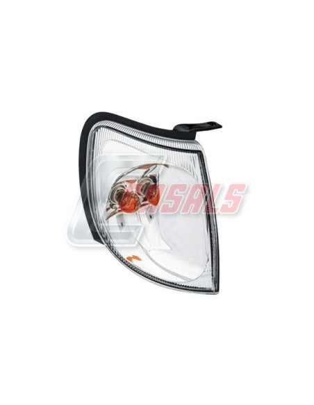 Piloto Delantero Derecho Nissan Terrano II – Ref. P553 (OEM 261300X001)