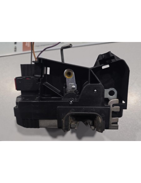 Cerradura Portón Trasero Renault Trafic II – Producto Recuperado