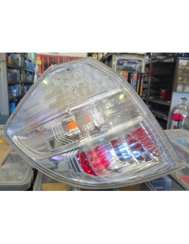 Piloto Trasero Izquierdo LED Stanley P9883L – Honda Jazz II / Fit (2008–2015)