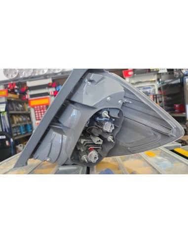 Piloto Trasero Izquierdo LED Stanley P9883L – Honda Jazz II / Fit (2008–2015)