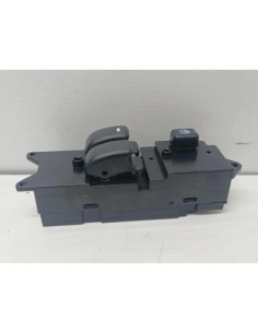 Mando Elevalunas Delantero Derecho Mitsubishi Montero / Pajero – Ref. MR252818