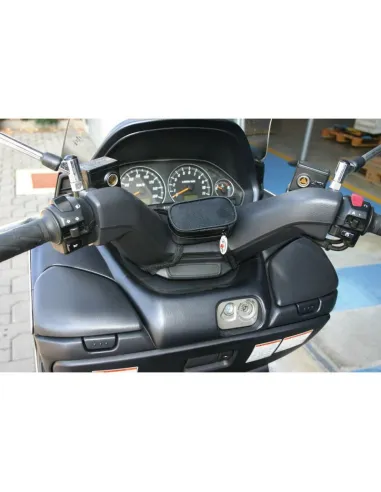 LAM90264