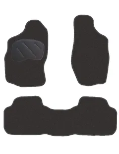 Jgo. Alfombras Diamond Negra Mod. Nissan Terrano II Corto -