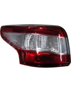 Piloto trasero Nissan 2231570